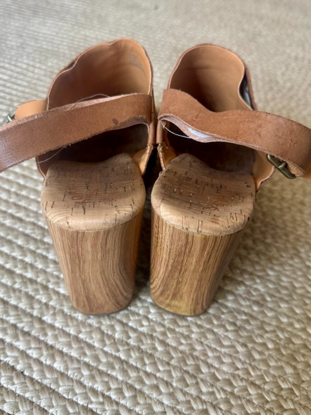 Kork-Ease Leather Clog Mules Size 11M Tan Brown Wood Heel Slingback Studded - Picture 6 of 9